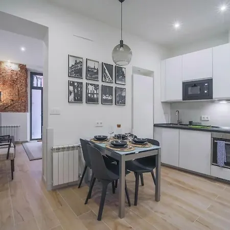 Malasana By Sharingco Apartment