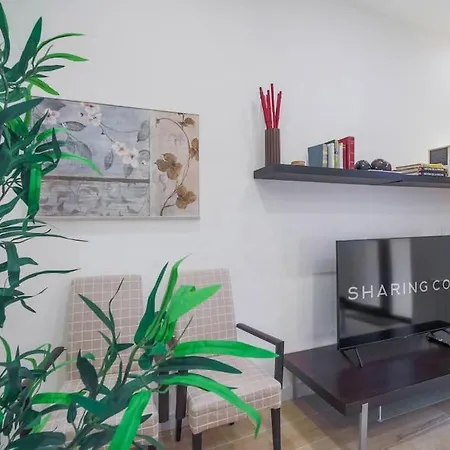Apartment Malasana By Sharingco
