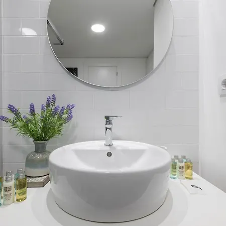1 Bedroom 1 Bathroom Furnished - Justicia - Refurbished - Minty Apartment Madrid