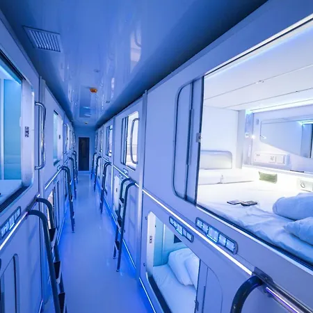 Optimi Capsule hotel Madrid
