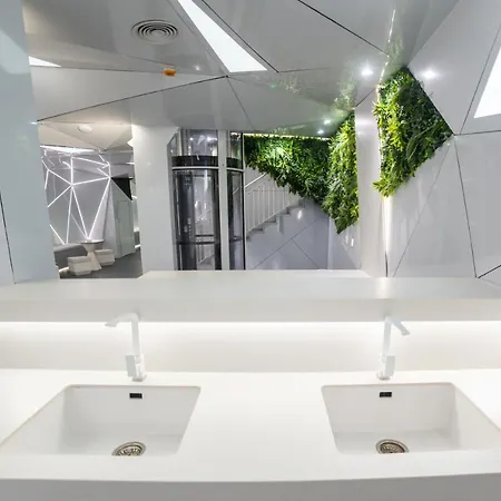 Optimi Capsule hotel