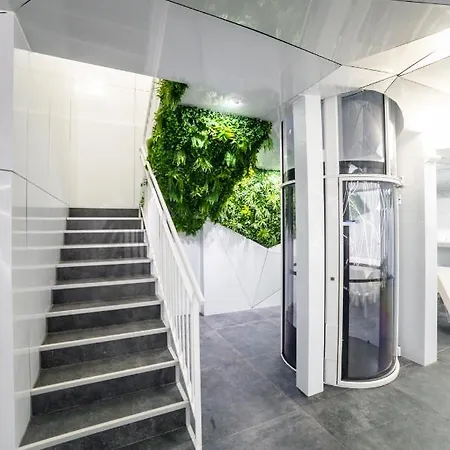 Optimi Capsule hotel Madrid