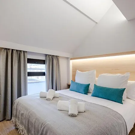 Feelathome Ventas Apartahotel