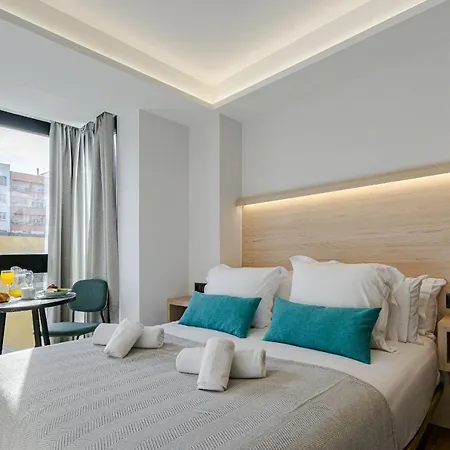 Apartahotel Feelathome Ventas *