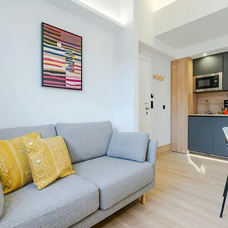 Apartahotel Feelathome Ventas *