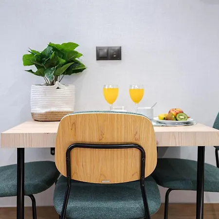 Apartahotel Feelathome Ventas *