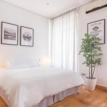 Aparthotel La Casa De Letras Madrid