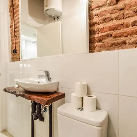 Apartamento En Anton Martin Apartment Madrid