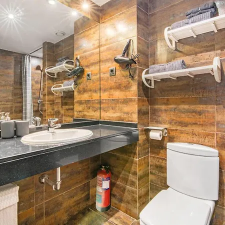 Apartment Cozy Penthouse, 20 Min To Downtown, Alcala Norte *