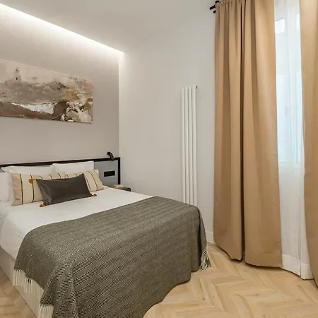 Malasana Vii Calle San Mateo 3br 3bh Appartement Madrid