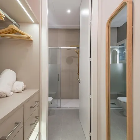 Apartment Lalatina Iv Calle Conde De Romanones 4br 4bh Madrid