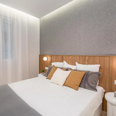 Lalatina Iv Calle Conde De Romanones 4br 4bh * Madrid