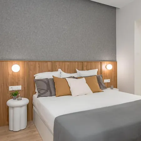 Lalatina Iv Calle Conde De Romanones 4br 4bh * Madrid