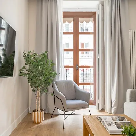 Lalatina Iv Calle Conde De Romanones 4br 4bh Madrid