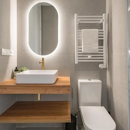 Lalatina Iv Calle Conde De Romanones 4br 4bh *