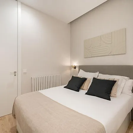 Lalatina Iv Calle Conde De Romanones 4br 4bh Madrid