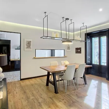 Claudio Coello I, By Presidence Apartment