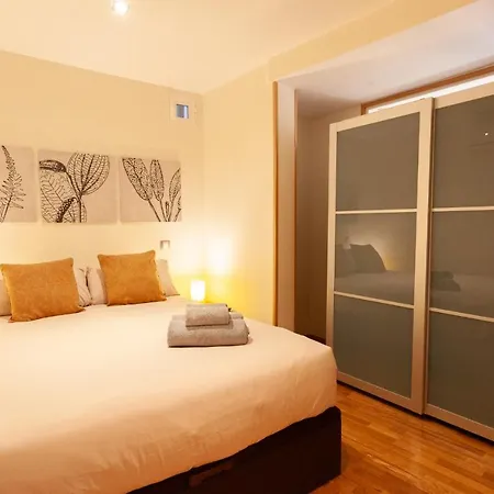 Apartment Piso Con Dos Frente A Plaza Mayor *