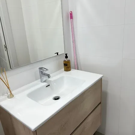 Puerto Alto 31 Bj, B Apartment *