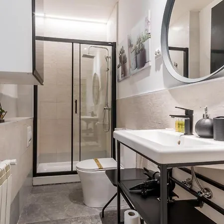 شقة Modern And Cozy- 3bedrooms 2bathrooms- Chamberi مدريد