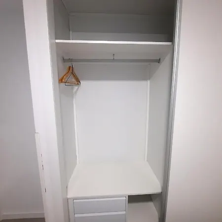 Aeropuerto - Ifema - Wanda - Plenilunio Apartment Madrid