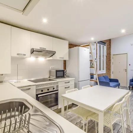 En Cuatro Caminos 6 Personas Apartment