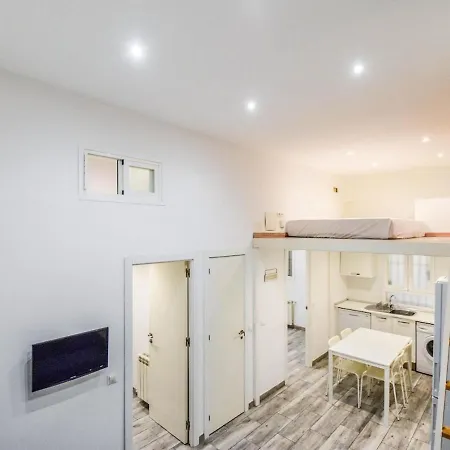 En Cuatro Caminos 6 Personas Apartment