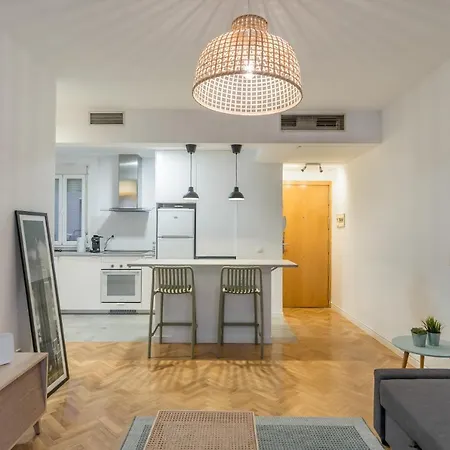 Cozy And Central- 1 Bedroom 1 Bathroom - Chueca Apartment *