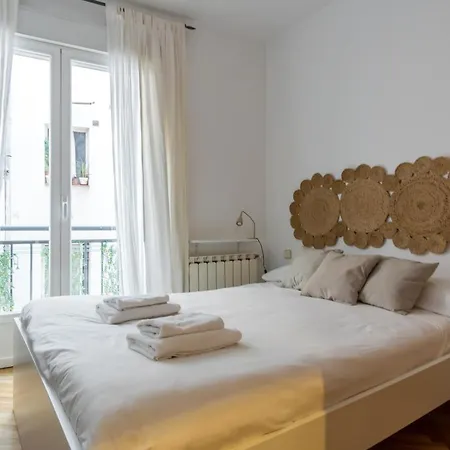 Cozy And Central- 1 Bedroom 1 Bathroom - Chueca Madrid