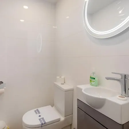 Bright Duplex- 1bd 1,5 Bth - Sol Apartment Madrid