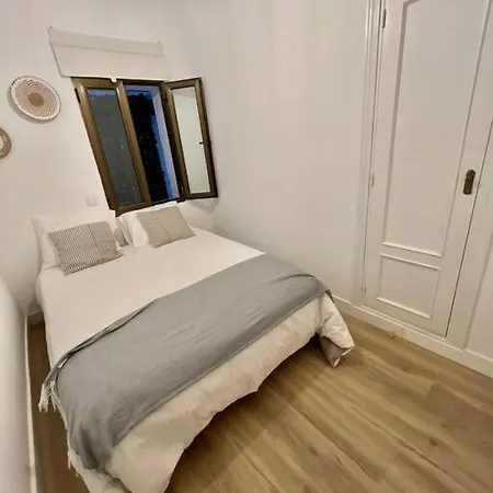 Centrico+nuevo Apt,100% Equipado * Madrid