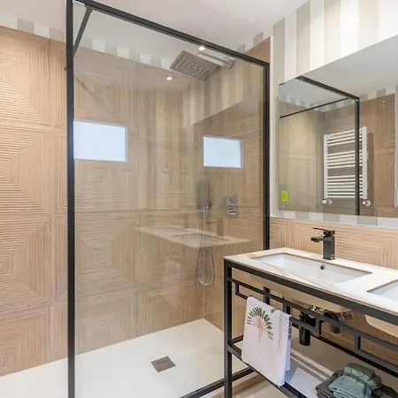 Elegante Y Moderno Madrid