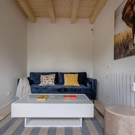 Cozy Duplex In Ventas. Dav Apartment *