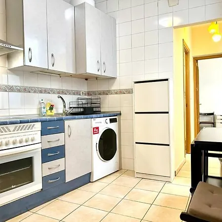 Charm 2bd Private Flat - Center Apartment