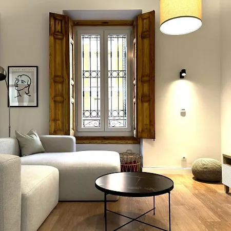 Apartment Lujoso En Chamberi By Bebalmy Madrid