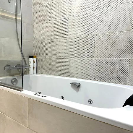 Apartment Lujoso En Chamberi By Bebalmy *