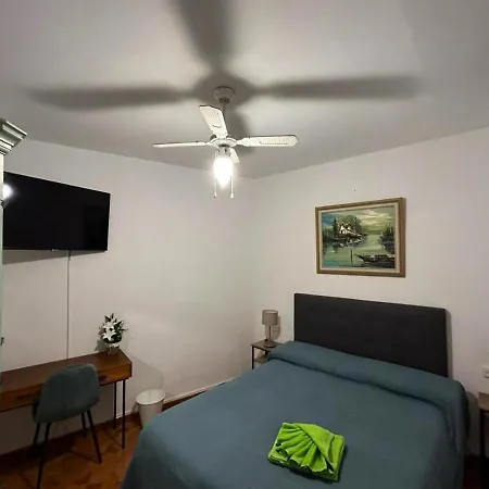 Bed and breakfast Figueroa Madrid