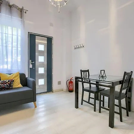 Cozy Getaway In Madrid