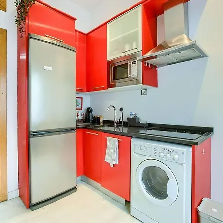 Cozy Getaway In Apartamento Madrid