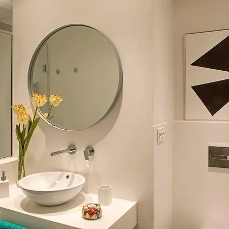 Jacinto Benavente-chromotheraphy Experience *