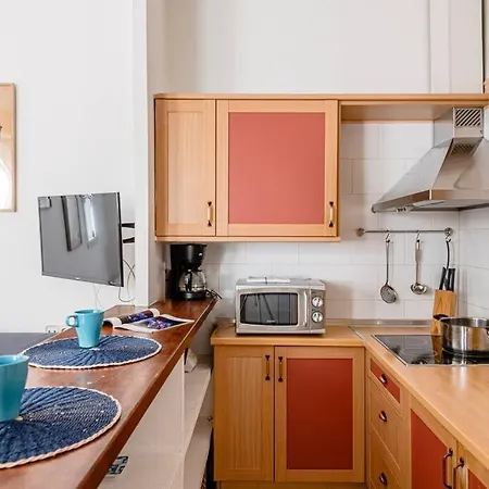 Cozy In Lavapies-torr Apartment *