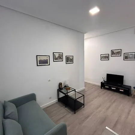 Cozy In Gran Via For 4 People.s2a3