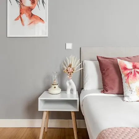 Apartment Charming Tirso De Molina Iii *