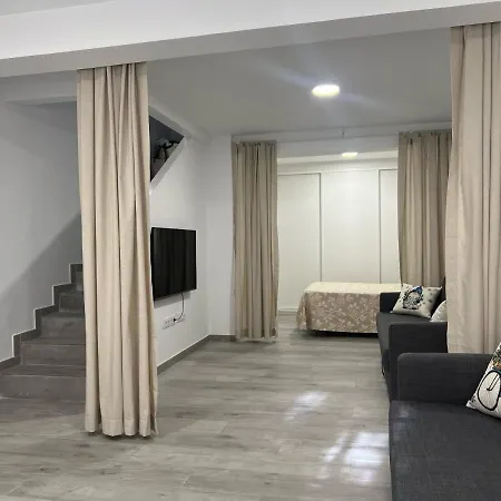 Para 10 Personas En Barrio Del Pilar Apartamento *