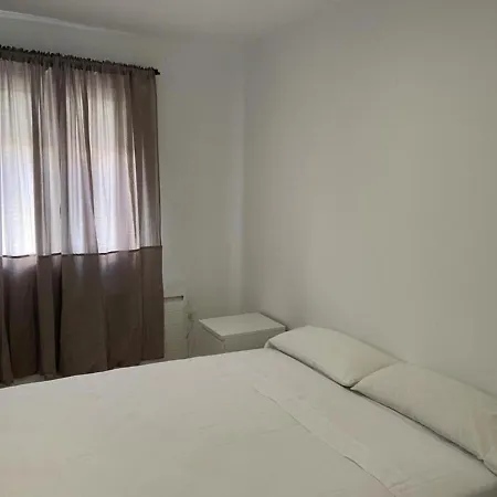 U5 A Estrenar Bien Situado Cerca De Metro Apartment