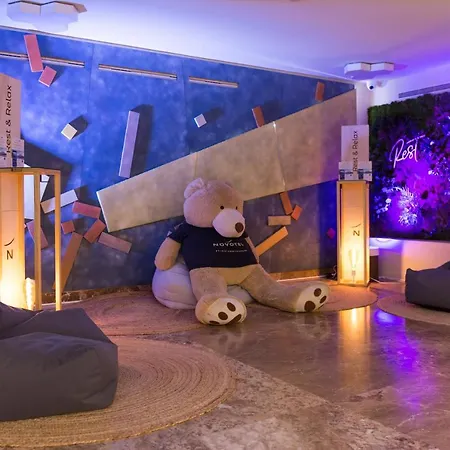 Novotel Center Hotel 4*