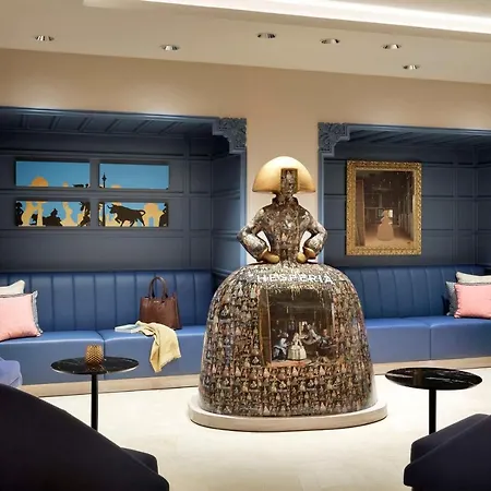 Hyatt Regency Hesperia Hotel
