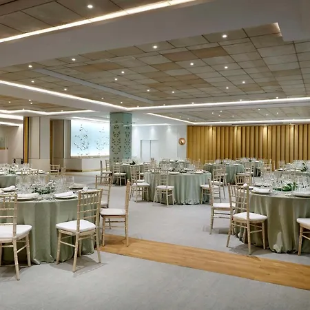 Hyatt Regency Hesperia Hotel