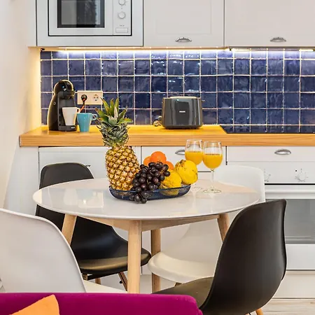 Bnbholder Bright Centre Apartment *
