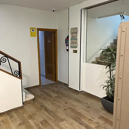 Vegas Guest house *